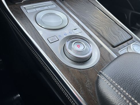 Used 2022 Genesis GV80 2.5T w/ Prestige Package 04 image 22