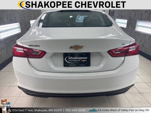 Used 2023 Chevrolet Malibu LT image 3
