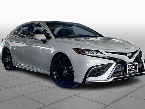 Used 2023 Toyota Camry XSE image 2