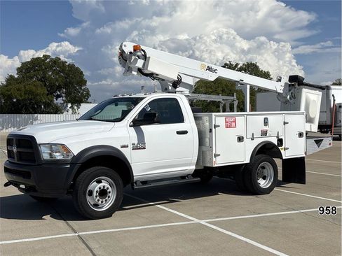 Used 2018 RAM 4500 Tradesman RWD image 1