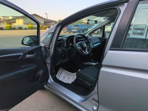 Used 2020 Honda Fit LX image 9