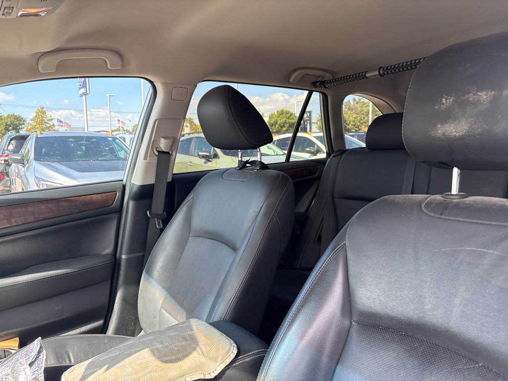 Used 2016 Subaru Outback 2.5i Limited AWD/4WD image 4