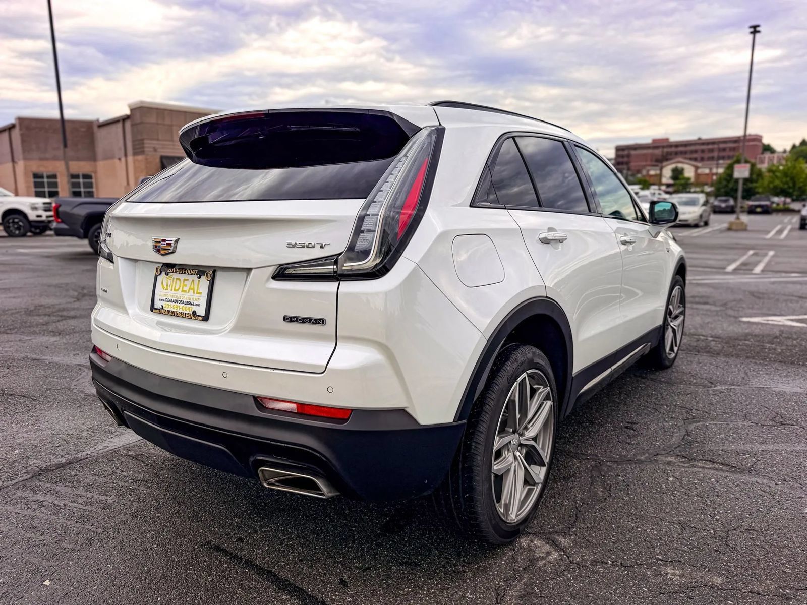 Used 2023 Cadillac XT4 Sport AWD/4WD image 6