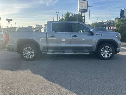 Used 2023 GMC Sierra 1500 Denali w/ Technology Package AWD/4WD image 19