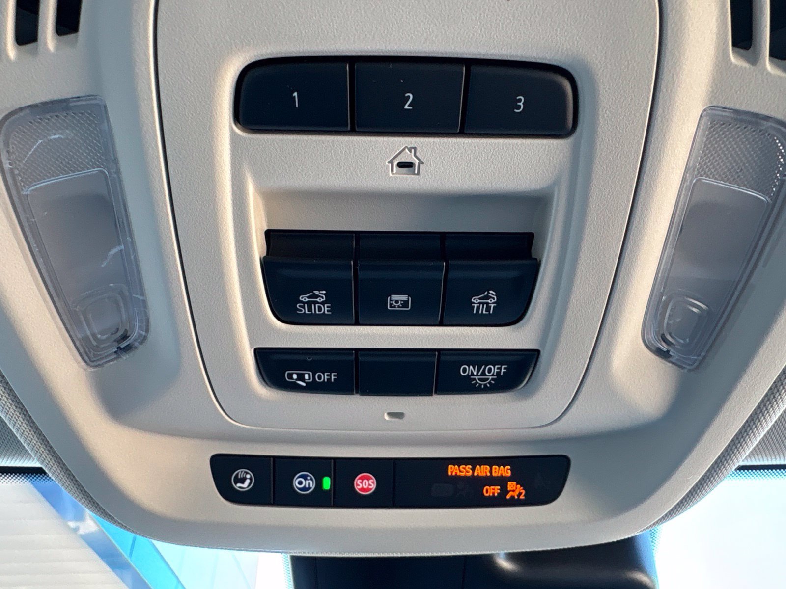 Used 2023 Buick Envision Avenir FWD image 25