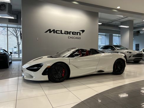 Used 2024 McLaren 750S Spider image 4
