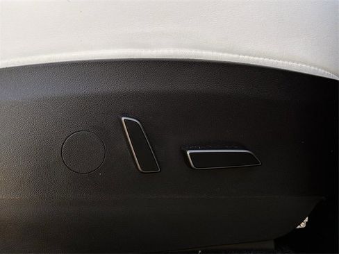 Used 2023 Tesla Model Y Long Range image 26