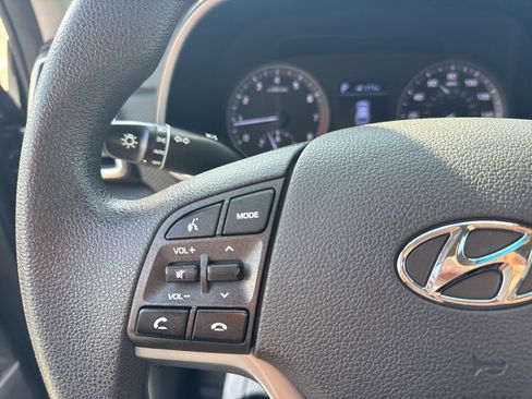 Used 2019 Hyundai Tucson SE image 16