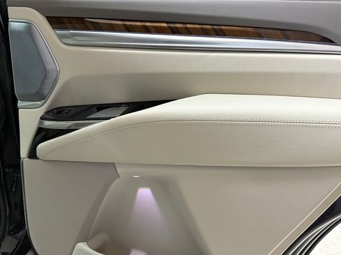 New 2025 Cadillac Escalade Sport Platinum w/ LPO, ONYX Package image 57