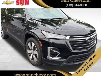 Used 2023 Chevrolet Traverse LT w/ LT Premium Package