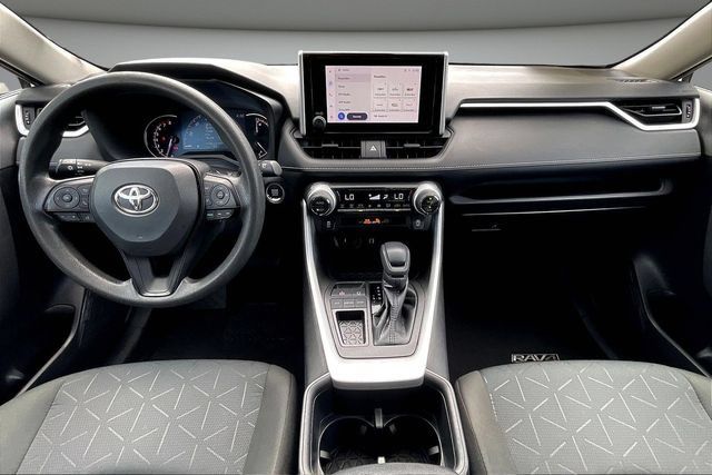 Used 2023 Toyota RAV4 XLE FWD image 9