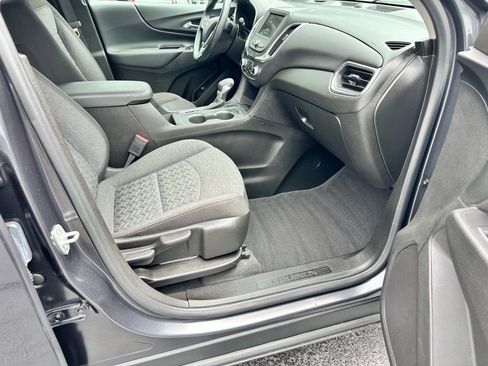 Used 2022 Chevrolet Equinox LT image 12