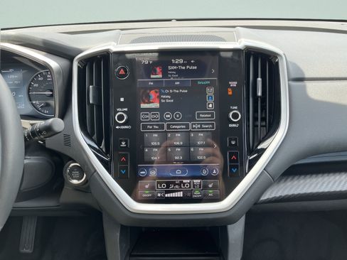 Used 2025 Subaru Ascent Premium AWD/4WD image 26