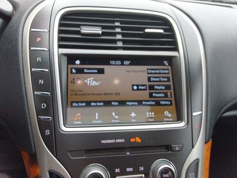 Used 2017 Lincoln MKX Reserve image 20