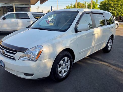 Used 2006 Kia Sedona LX FWD image 2