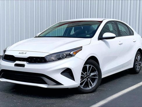 Used 2024 Kia Forte LXS FWD image 1