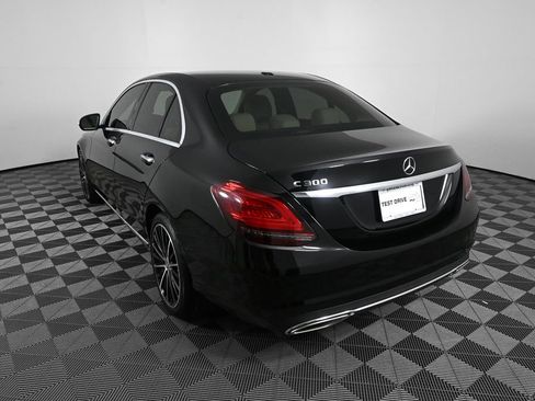 Used 2021 Mercedes-Benz C 300 Sedan image 4