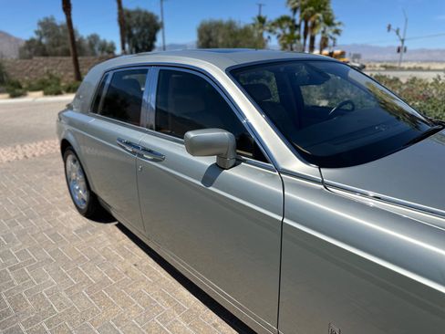 Used 2006 Rolls-Royce Phantom Sedan RWD image 12