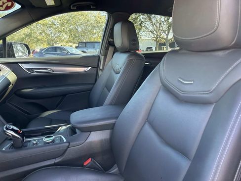 Certified 2023 Cadillac XT5 Luxury image 21