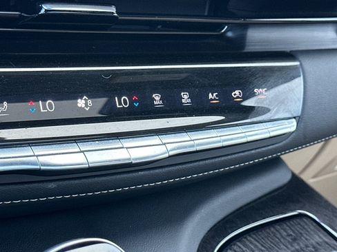 Certified 2023 Cadillac Escalade Premium Luxury w/ Performance Package image 31