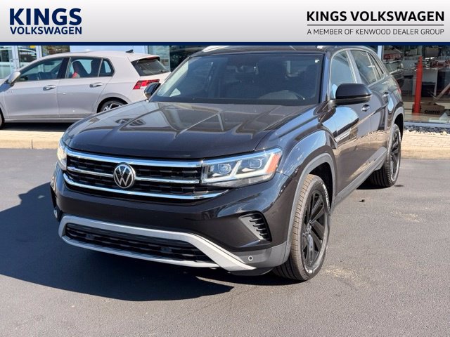 Certified 2021 Volkswagen Atlas Cross Sport SE FWD image 1