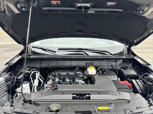 New 2026 Nissan Pathfinder SL image 39