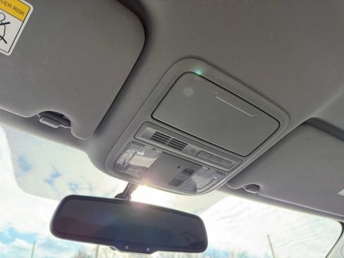 Used 2017 Honda Ridgeline RTL-T image 14