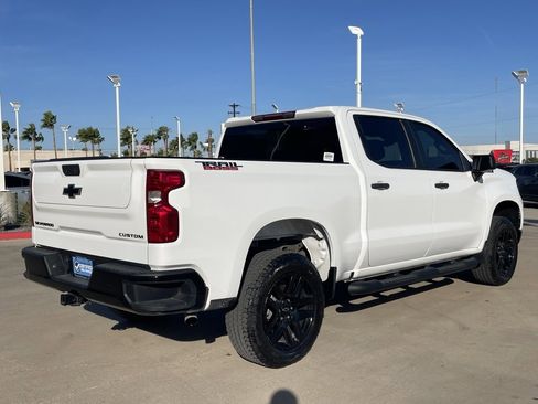 Used 2024 Chevrolet Silverado 1500 Custom Trail Boss w/ Turbomax Blackout Package image 3