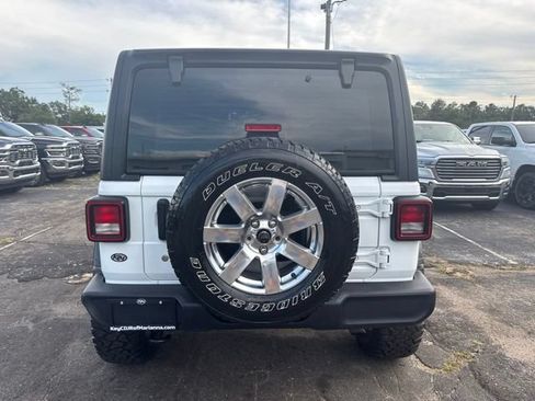 Used 2018 Jeep Wrangler Unlimited Sport AWD/4WD image 4
