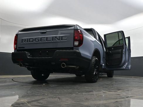 Used 2026 Honda Ridgeline Black Edition image 39