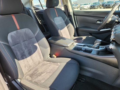 Used 2022 Nissan Sentra SR FWD image 14