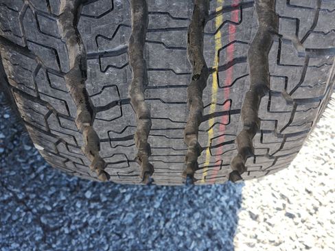 New 2026 GMC Canyon Elevation w/ Convenience Package image 14