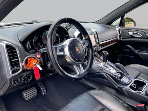Used 2013 Porsche Cayenne S AWD/4WD image 15