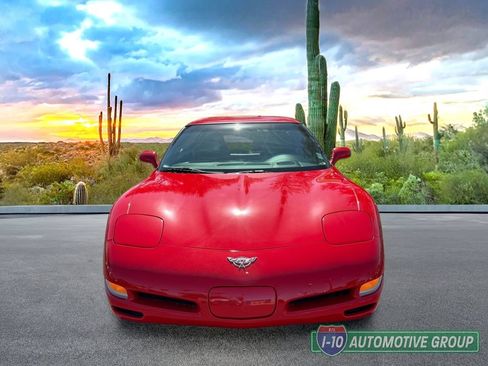 Used 2003 Chevrolet Corvette Coupe w/ Preferred Equipment Group RWD image 3