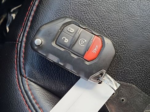 Used 2020 Jeep Wrangler Unlimited Rubicon w/ Quick Order Package 28Y Recon image 36