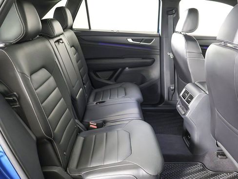 New 2024 Volkswagen Atlas Cross Sport SEL R-Line AWD/4WD image 39