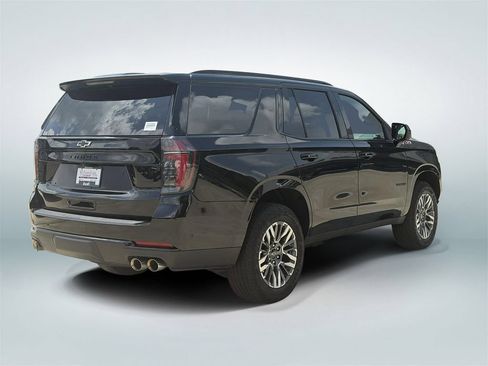 Used 2025 Chevrolet Tahoe Z71 AWD/4WD image 3