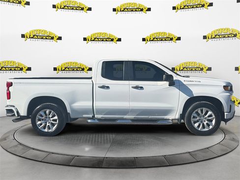 Used 2020 Chevrolet Silverado 1500 Custom w/ Custom Value Package image 6