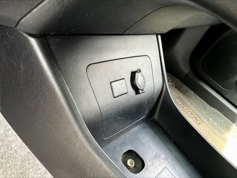 Used 2015 Toyota Prius Two FWD image 15