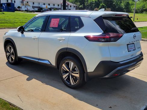 Certified 2023 Nissan Rogue SL w/ SL Premium Package AWD/4WD image 5