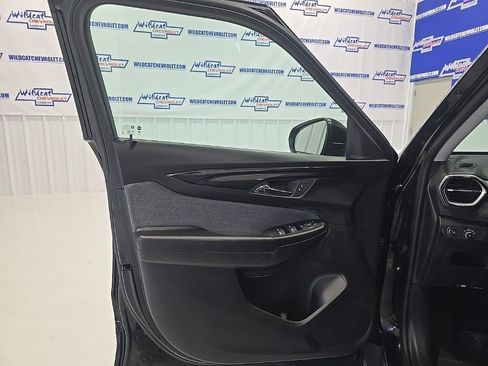 Used 2025 Chevrolet TrailBlazer LT image 12