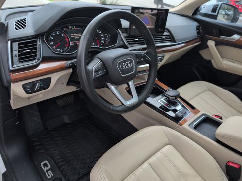 Used 2021 Audi Q5 Premium image 20