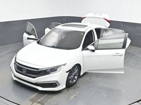 Used 2019 Honda Civic EX image 48