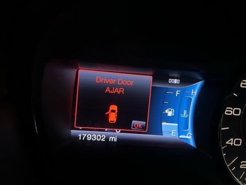 Used 2013 Ford Edge Limited image 6