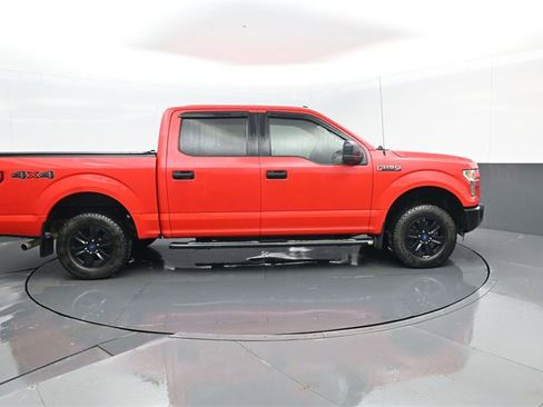 Used 2015 Ford F150 XLT w/ Trailer Tow Package image 4