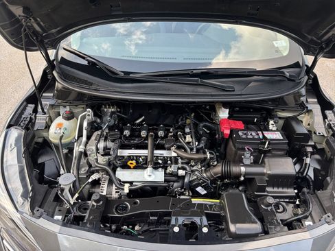 Used 2025 Nissan Versa SV FWD image 30