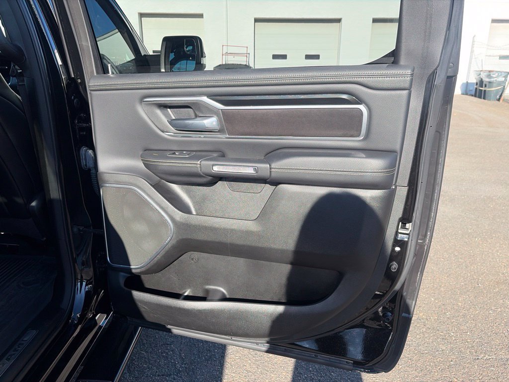 Used 2022 RAM 1500 Laramie AWD/4WD image 15