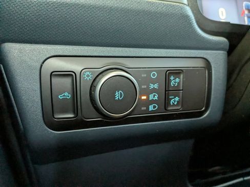 Used 2025 Ford Maverick Lobo AWD/4WD image 24