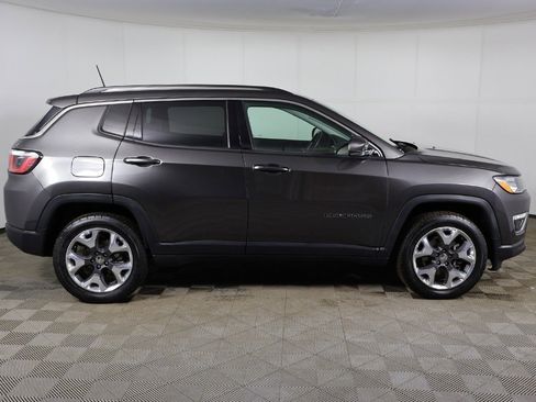 Used 2019 Jeep Compass Limited w/ Safety & Security Group image 12