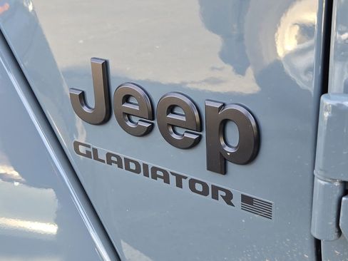 New 2026 Jeep Gladiator Sport AWD/4WD image 6